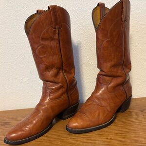 Men’s boots. Tony Lama Rich Brown Western Boots